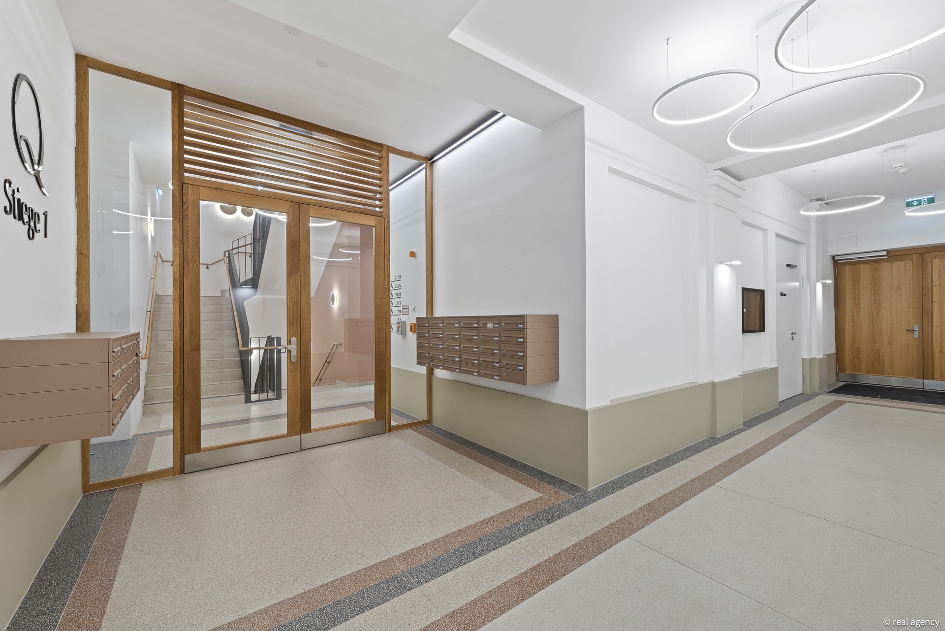 2025-10-22-S01501-Exteriors & Common Areas-010
